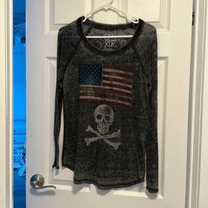 Long sleeve graphic tshirt